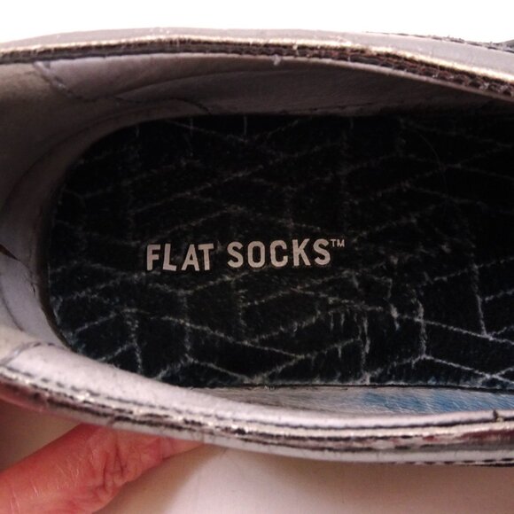 NeroGiadini Slip on Sneakers 39 Black Silver Leather Italian Made in Italy Shoes - Picture 8 of 9